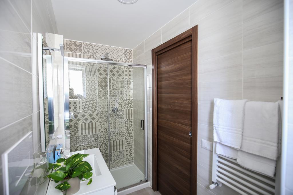 Bed and Breakfast Bernini 20 Neapel Exterior foto
